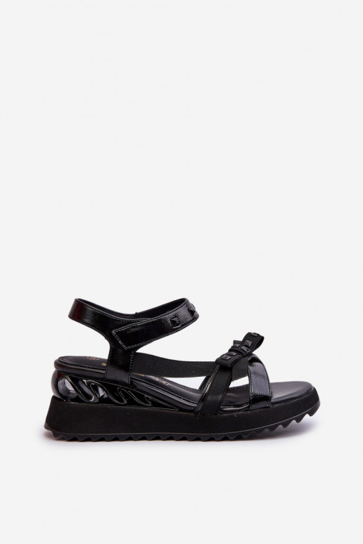 Moteriškos basutės su kaspinais D&A CR956 juodos spalvos Moteriškos basutės su kaspinais D&A CR956 juodos spalvos