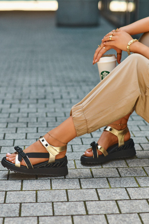 Moteriškos basutės su kaspinais D&A CR956 aukso spalvos