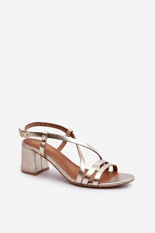 Moteriškos basutės su neaukštais kulniukais Tai turiciejka 06653-25 aukso spalvos Moteriškos basutės su neaukštais kulniukais Tai turiciejka 06653-25 aukso spalvos