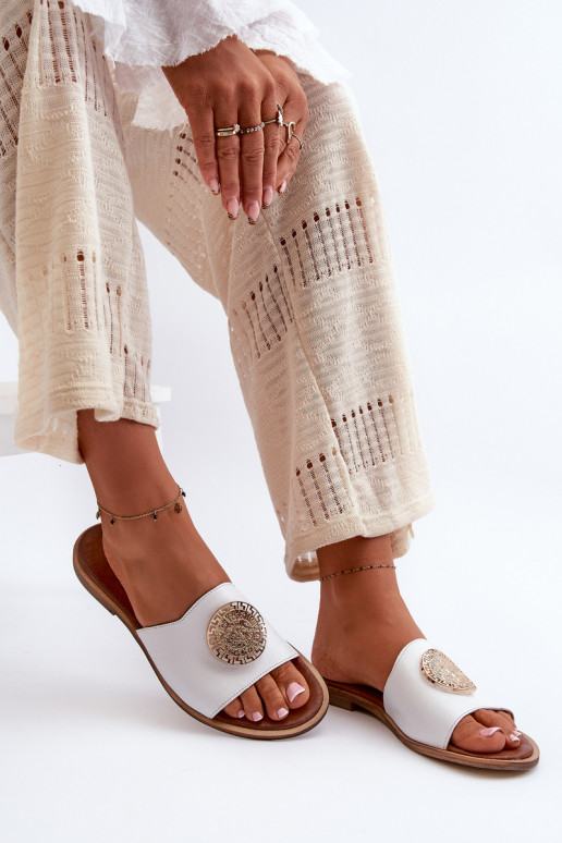 Zazoo 2938 Odinės šlepetės su plačiais kulniukais su ornamentais baltos spalvos