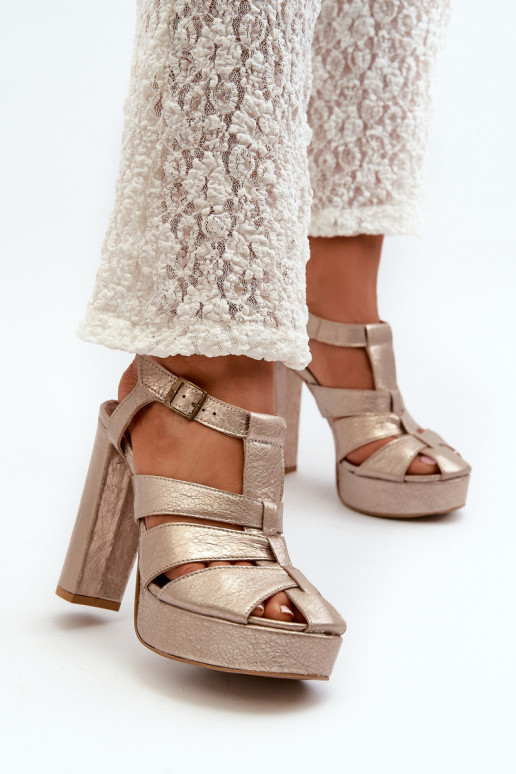 Moteriškos aukštakulnės basutės Oda Tai turiciejka 06050-25 aukso spalvos Moteriškos aukštakulnės basutės Oda Tai turiciejka 06050-25 aukso spalvos