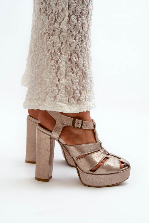 Moteriškos aukštakulnės basutės Oda Tai turiciejka 06050-25 aukso spalvos Moteriškos aukštakulnės basutės Oda Tai turiciejka 06050-25 aukso spalvos