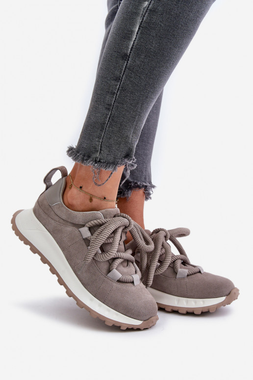 iš zomšos Sneakers modelio batai MoteriškassuGrubym Suvarstymasm Artiker 54C1465 pilkos spalvos