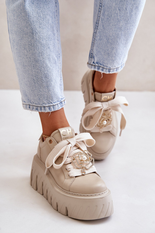 Sneakers modelio batai Moteriškas su madingais masyviais padais su aukso spalvos detalėmis CheBello 4530 smėlio spalvos