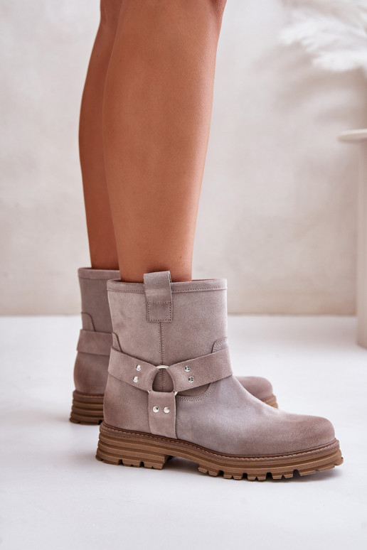 Zomšiniai batai Moteriškas su plačiais kulniukais LeĮskis 3610 kapučino spalvos Zomšiniai batai Moteriškas su plačiais kulniukais LeĮskis 3610 kapučino spalvos