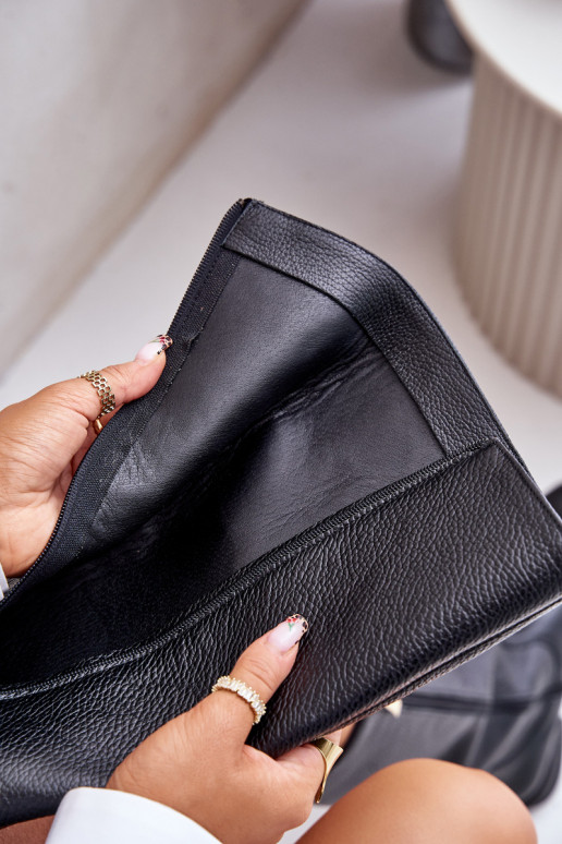 Oda moteriški ilgaauliai batai Blauzdos vidurys Į Pilį LeĮskis 3616 juodos spalvos Oda moteriški ilgaauliai batai Blauzdos vidurys Į Pilį LeĮskis 3616 juodos spalvos