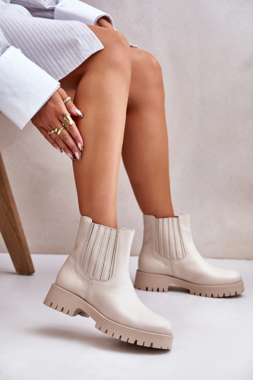 Įsispiriamo modelio Moteriški aulinukai su plačiais kulniukais Oda LeĮskis 3611 dramblio kaulo spalvos