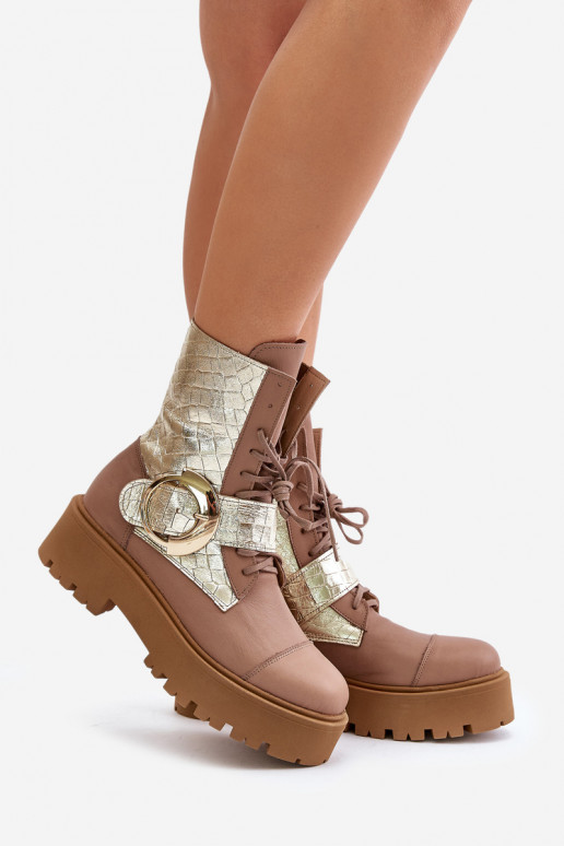 Zazoo 2942 Oda Darbiniai kulkšnies batai su aukso spalvos sagtimis smėlio spalvos Zazoo 2942 Oda Darbiniai kulkšnies batai su aukso spalvos sagtimis smėlio spalvos