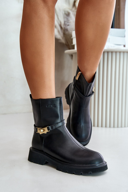 Oda Moteriški aulinukai su dirželiais pašiltinti GOE OO2N4150 juodos spalvos Oda Moteriški aulinukai su dirželiais pašiltinti GOE OO2N4150 juodos spalvos