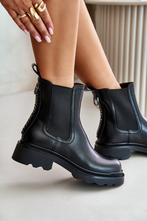 Oda stilingi aulinukai Su dekoratyvine grandinėle pašiltinti D&A JC42-86 juodos spalvos Oda stilingi aulinukai Su dekoratyvine grandinėle pašiltinti D&A JC42-86 juodos spalvos