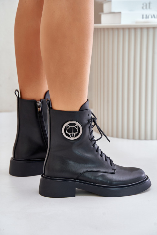 Oda Šilti suvarstomi aulinukai Į Pilį su ornamentais juodos spalvos Lorevine