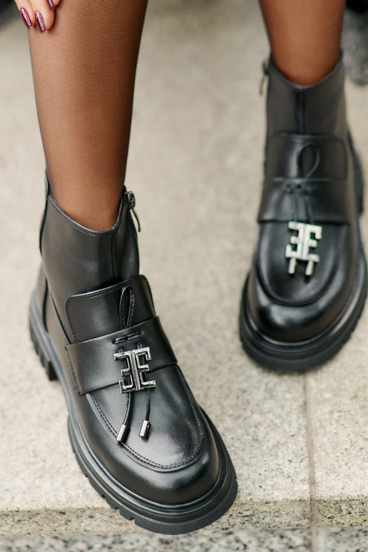 Oda Aulinukai su plačiais kulniukais su ornamentais pašiltinti juodos spalvos Asperra