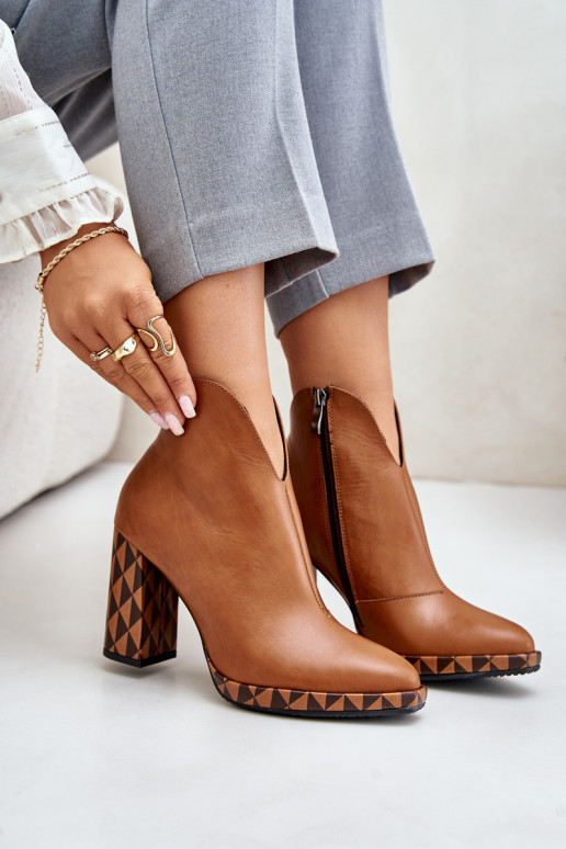 Oda Aulinukai su kulniukais Laura Messi 2836 rudos spalvos