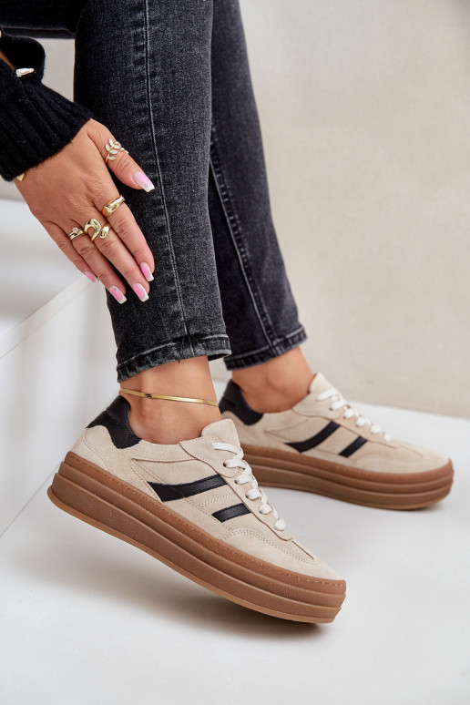 Zazoo N1176 iš zomšos Sneakers modelio batai su platforma smėlio spalvos Zazoo N1176 iš zomšos Sneakers modelio batai su platforma smėlio spalvos