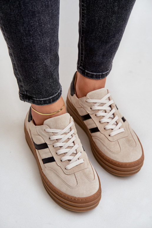 Zazoo N1176 iš zomšos Sneakers modelio batai su platforma smėlio spalvos Zazoo N1176 iš zomšos Sneakers modelio batai su platforma smėlio spalvos