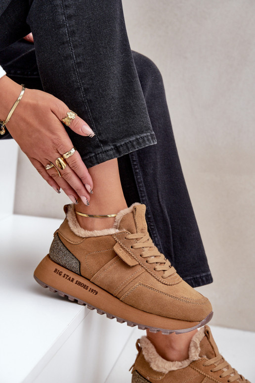 iš zomšos Sneakers modelio batai Moteriškas su kailiuku I Błyszczącym Elementas Big Star OO274578 Hi-Poly System rudos spalvos iš zomšos Sneakers modelio batai Moteriškas su kailiuku I Błyszczącym Elementas Big Star OO274578 Hi-Poly System rudos spalvos