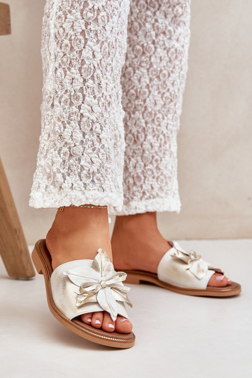 Šlepetės su ornamentais natūralios odos Zazoo 3667 aukso spalvos Przecierany Šlepetės su ornamentais natūralios odos Zazoo 3667 aukso spalvos Przecierany