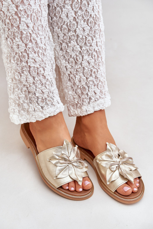 Šlepetės su ornamentais natūralios odos Zazoo 3667 aukso spalvos Šlepetės su ornamentais natūralios odos Zazoo 3667 aukso spalvos