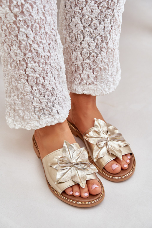 Šlepetės su ornamentais natūralios odos Zazoo 3667 aukso spalvos Šlepetės su ornamentais natūralios odos Zazoo 3667 aukso spalvos