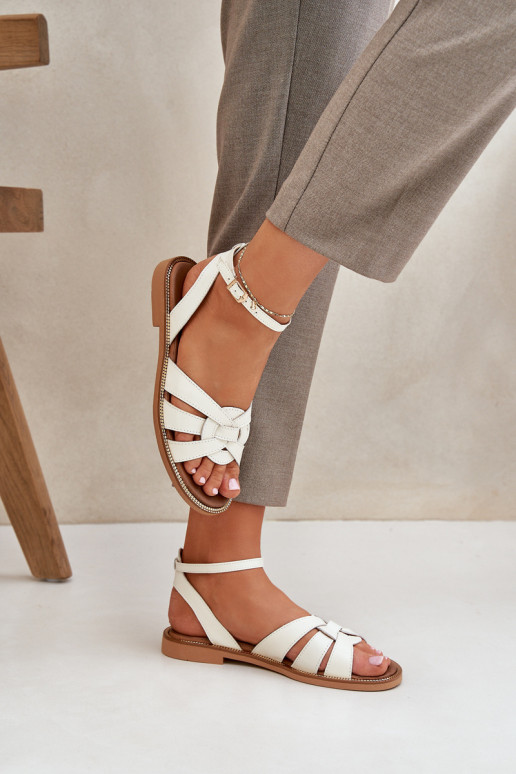 Moteriškos basutės Moteriškas su plačiais kulniukais Zazoo 3688 dramblio kaulo spalvos Moteriškos basutės Moteriškas su plačiais kulniukais Zazoo 3688 dramblio kaulo spalvos