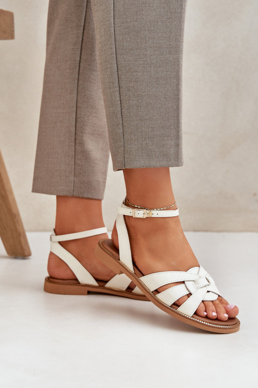 Moteriškos basutės Moteriškas su plačiais kulniukais Zazoo 3688 dramblio kaulo spalvos Moteriškos basutės Moteriškas su plačiais kulniukais Zazoo 3688 dramblio kaulo spalvos