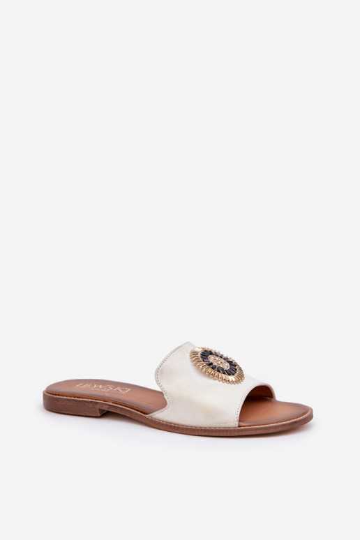 Odinės šlepetės su ornamentais su plačiais kulniukais LeĮskis 3047/O aukso spalvos Przecierany Odinės šlepetės su ornamentais su plačiais kulniukais LeĮskis 3047/O aukso spalvos Przecierany