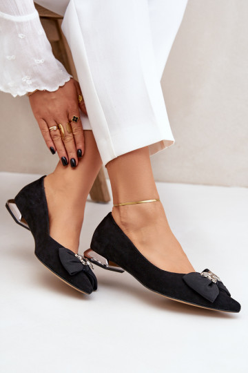 Elegantiško stiliaus Zomšinės balerinos Moteriškas su kaspinais Laura Messi 2893 juodos spalvos