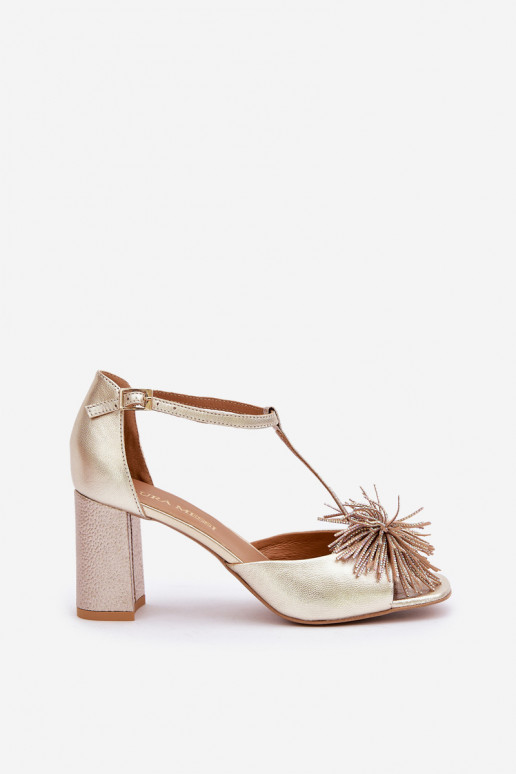 basutės Oda su kulniukais su ornamentais Laura Messi 2758 aukso spalvos basutės Oda su kulniukais su ornamentais Laura Messi 2758 aukso spalvos