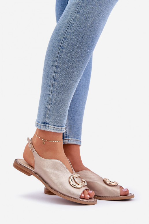 Moteriškos basutės su plačiais kulniukais su ornamentais Laura Messi 2865 aukso spalvos Moteriškos basutės su plačiais kulniukais su ornamentais Laura Messi 2865 aukso spalvos