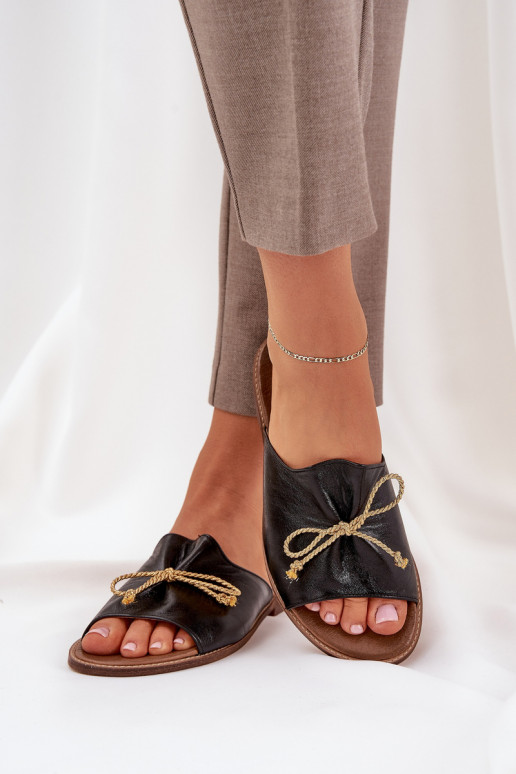 Oda lygiapadžiai Elegantiško stiliaus Šlepetės su kaspinais LeĮskis 3572 juodos spalvos