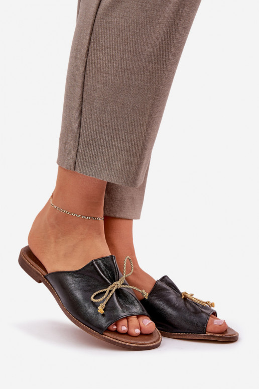 Oda lygiapadžiai Elegantiško stiliaus Šlepetės su kaspinais LeĮskis 3572 juodos spalvos