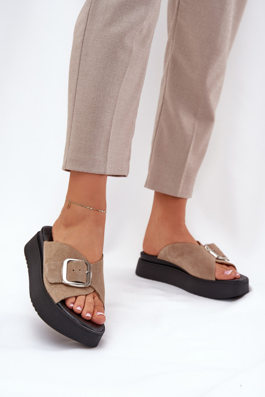 Moteriškos zomšinės šlepetės su sagtimis su platforma Zazoo 3019 smėlio spalvos