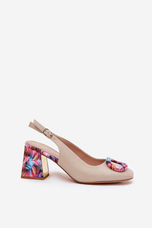 Oda Moteriškos aukštakulnės basutės D&A CR51-002 smėlio spalvos Oda Moteriškos aukštakulnės basutės D&A CR51-002 smėlio spalvos