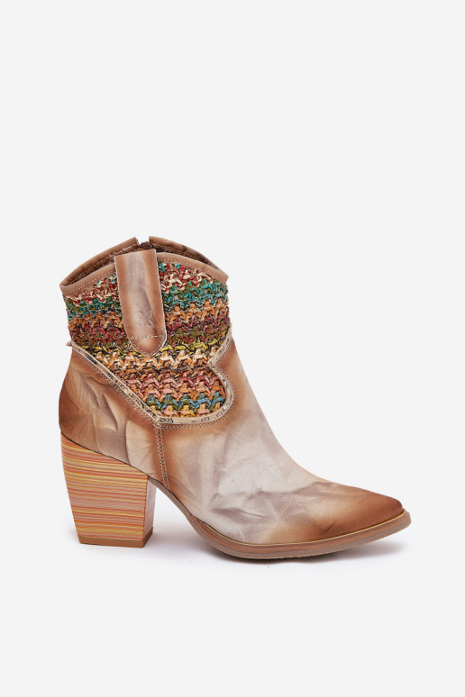 Oda kaubojiško stiliaus aulinukai su kulniukais dekoruoti Plecionką Tai turiciejka 06810-29 įvairių spalvų Oda kaubojiško stiliaus aulinukai su kulniukais dekoruoti Plecionką Tai turiciejka 06810-29 įvairių spalvų