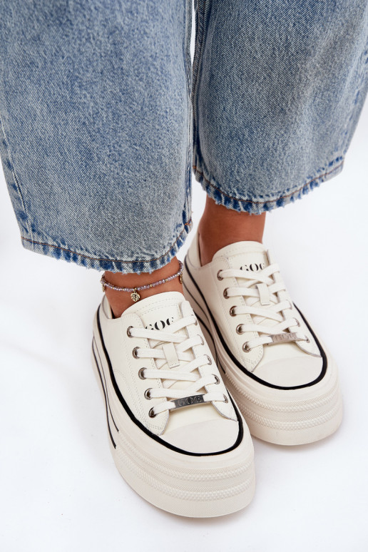 Oda Laisvalaikio bateliai su platforma GOE RR2N4106 baltos spalvos Oda Laisvalaikio bateliai su platforma GOE RR2N4106 baltos spalvos