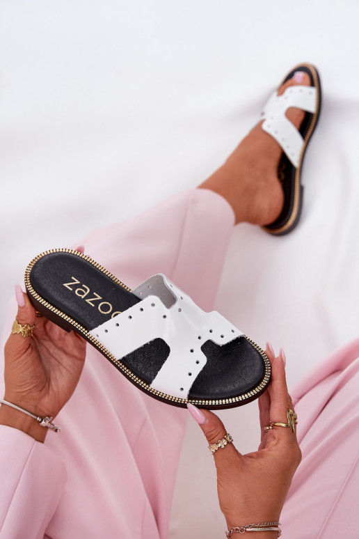 Zazoo 40326 su lako efektu Moteriškas Šlepetės Su dekoratyviniais išpjovomis baltos spalvos Zazoo 40326 su lako efektu Moteriškas Šlepetės Su dekoratyviniais išpjovomis baltos spalvos