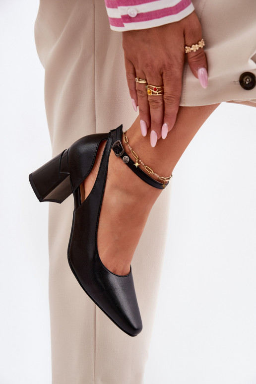 Oda Bateliai su kulniukais Tai turiciejka K6816-01 juodos spalvos