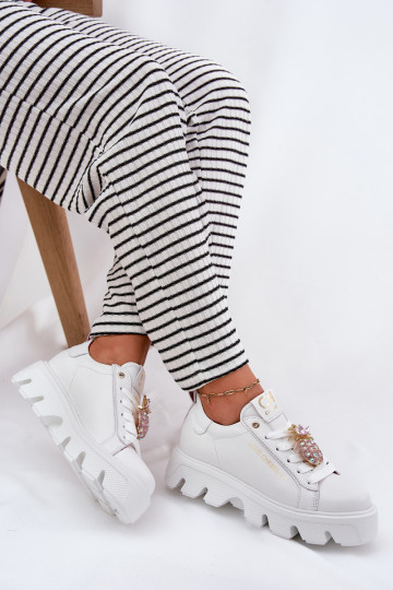 Oda Sneakers modelio batai dekoruoti Broszką Ananas CheBello 4651 baltos spalvos 2