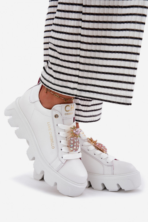 Oda Sneakers modelio batai dekoruoti Broszką Ananas CheBello 4651 baltos spalvos Oda Sneakers modelio batai dekoruoti Broszką Ananas CheBello 4651 baltos spalvos