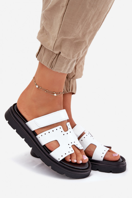 su lako efektu Moteriškos šlepetėssuĮjungtaturalnej Skóry su platforma Zazoo 40440 baltos spalvos su lako efektu Moteriškos šlepetėssuĮjungtaturalnej Skóry su platforma Zazoo 40440 baltos spalvos