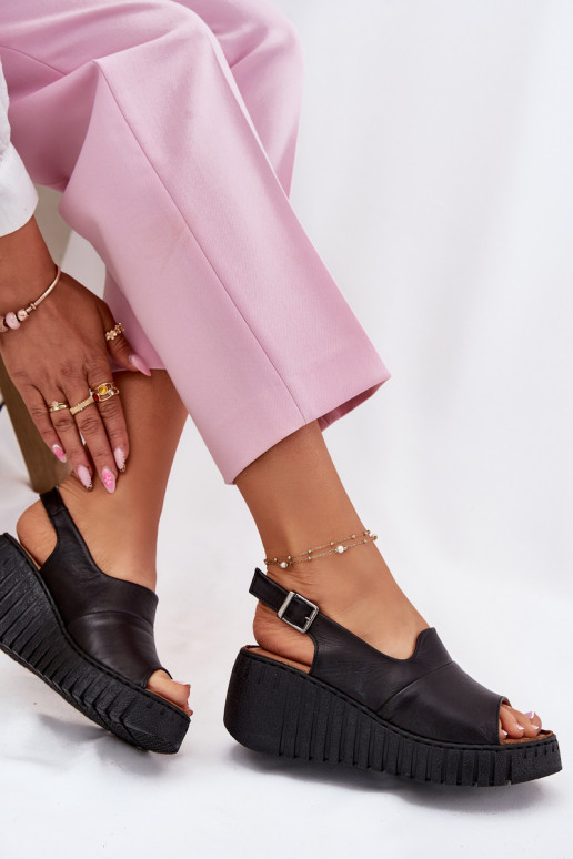 Moteriškos basutėssuĮjungtaturalnej Skóry Ant platformos Artiker 54C0791 juodos spalvos Moteriškos basutėssuĮjungtaturalnej Skóry Ant platformos Artiker 54C0791 juodos spalvos