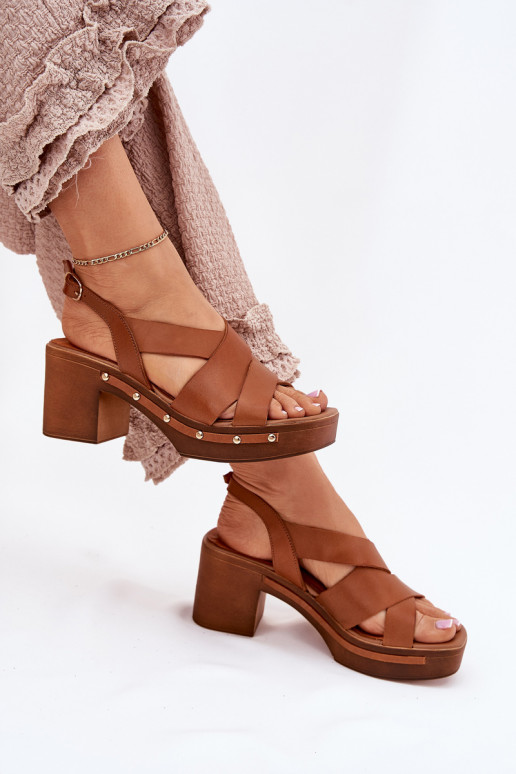 Moteriškos basutės su kulniukais Zazoo 1081 rudos spalvos Moteriškos basutės su kulniukais Zazoo 1081 rudos spalvos