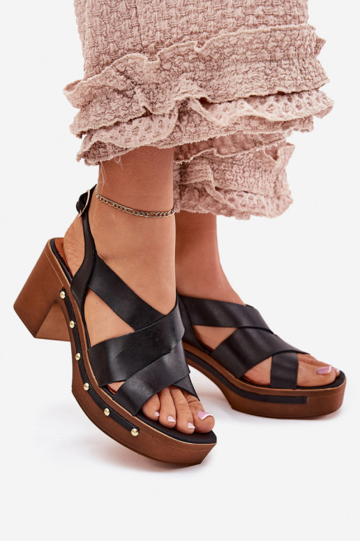 Moteriškos basutės su kulniukais Zazoo 1081 juodos spalvos