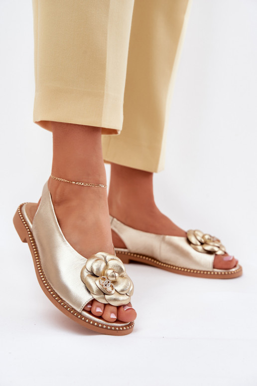 Oda Lygiapadės basutės su ornamentais CheBello 4642 aukso spalvos Oda Lygiapadės basutės su ornamentais CheBello 4642 aukso spalvos