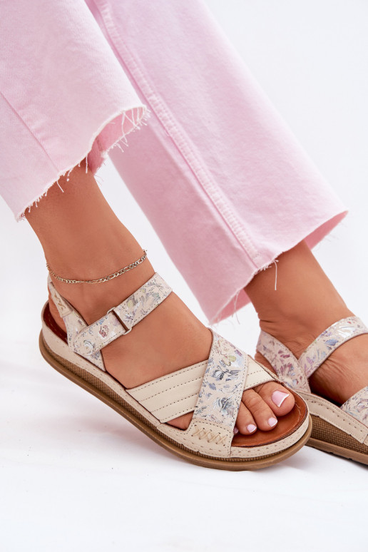 Moteriškos basutės Moteriškas su platforma Tai turiciejka L7064-37 dramblio kaulo spalvos Moteriškos basutės Moteriškas su platforma Tai turiciejka L7064-37 dramblio kaulo spalvos