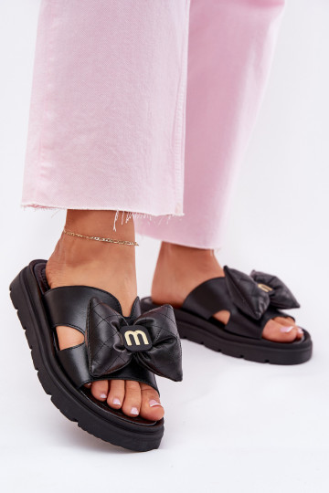 Odinės šlepetės Moteriškas su platforma su kaspinais CheBello 4647 juodos spalvos