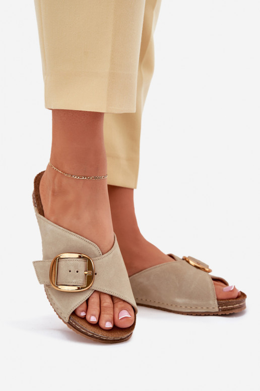 Odinės šlepetės su aukso spalvos sagtimis Tai turiciejka 07000-22 PistacjoĮe Odinės šlepetės su aukso spalvos sagtimis Tai turiciejka 07000-22 PistacjoĮe