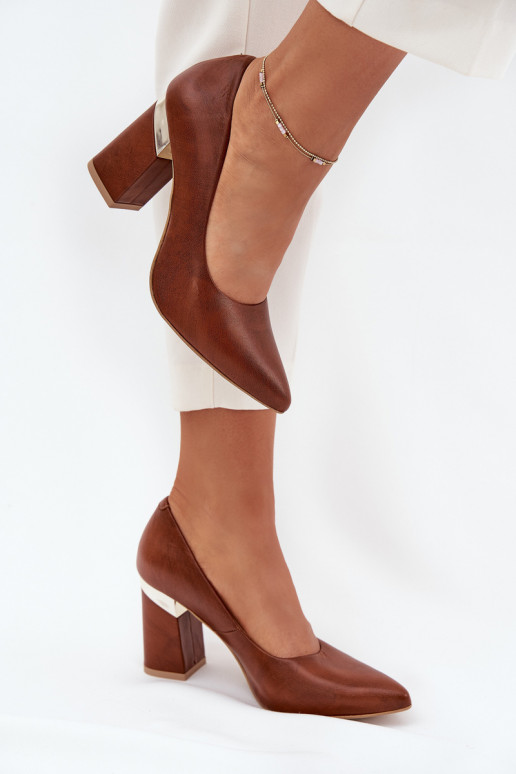 Oda Bateliai LeĮskis 3117 tamsiai rudos spalvos