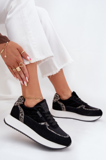 iš zomšos Sneakers modelio batai Moteriškas Big Star OO274A312 HI-POLY SYSTEM juodos spalvos su leopardo kailio raštais