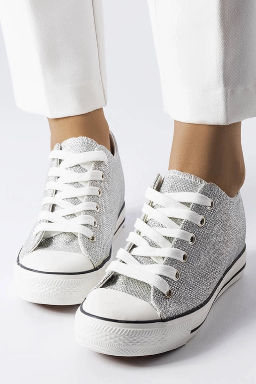 Sidabriniai blizgantys sportbačiai su...